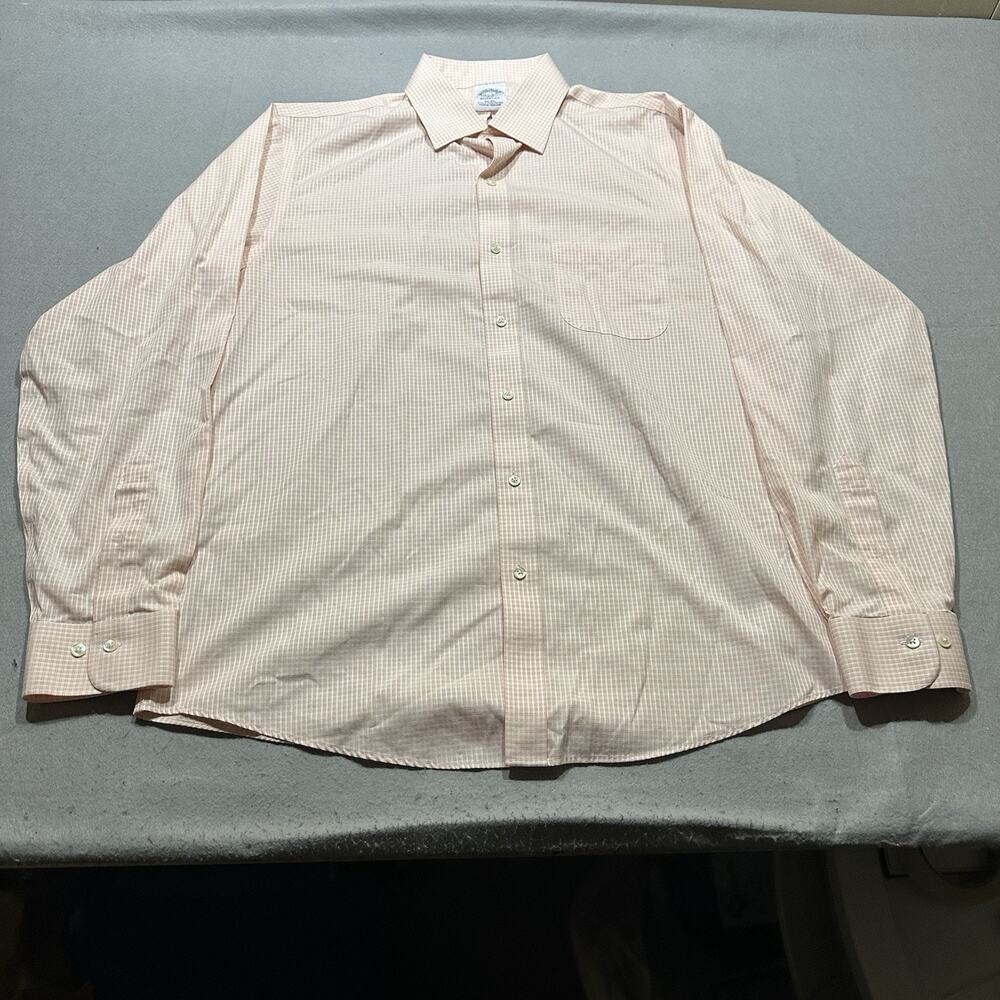 Brooks Brothers Regent Fit Shirt Mens 15.5 - 4/5 Peach Plaid Supima Office